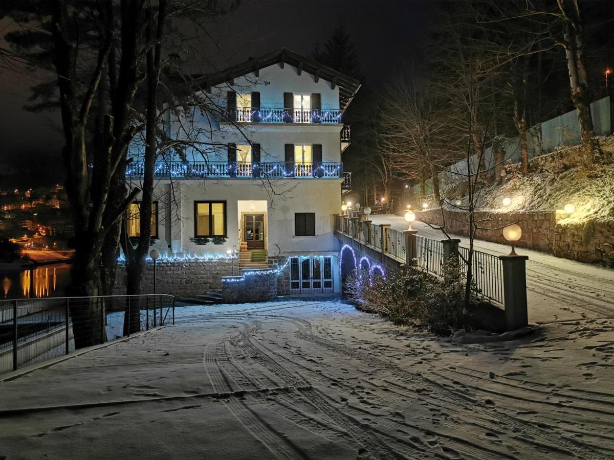 Lago Park Hotel モルヴェーノ エクステリア 写真